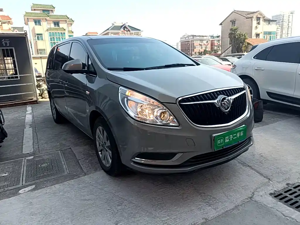 Buick GL8 — миниатюра 4