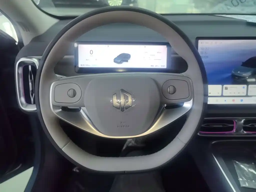 Leapmotor Leapmotor B01 — миниатюра 11