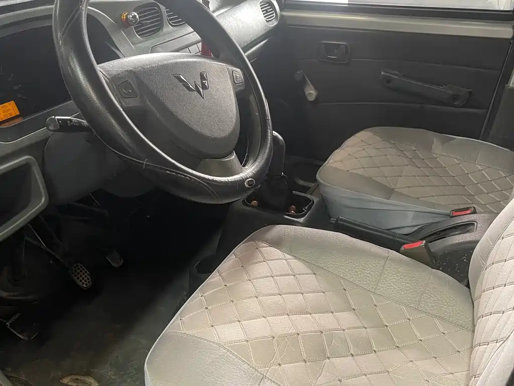Wuling Sunshine 2013 1.0L