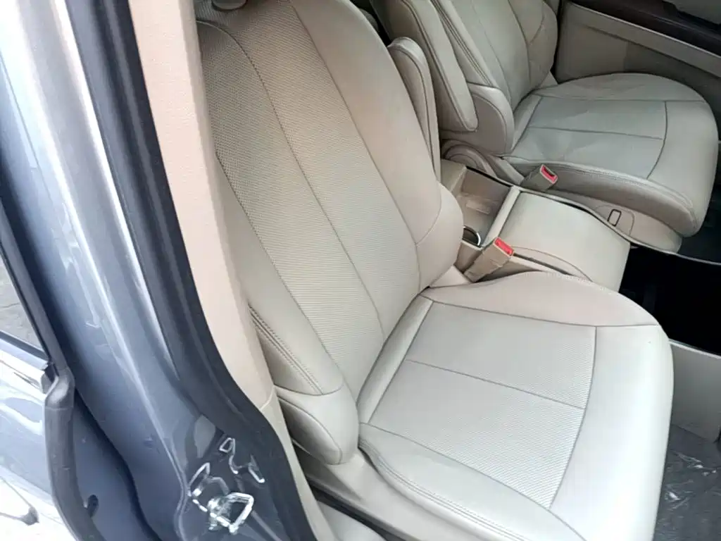 Buick GL8 — миниатюра 25