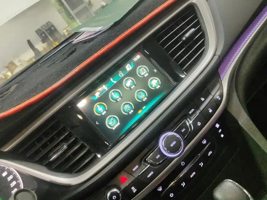 Buick Excelle — миниатюра 13