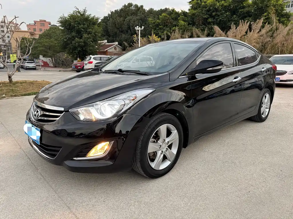 Hyundai Elantra Langdong 2013