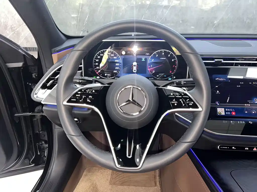 Mercedes-Benz E-Class (Import) — миниатюра 15