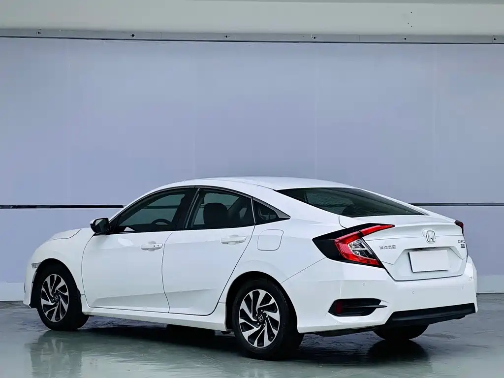 Honda Civic — миниатюра 4
