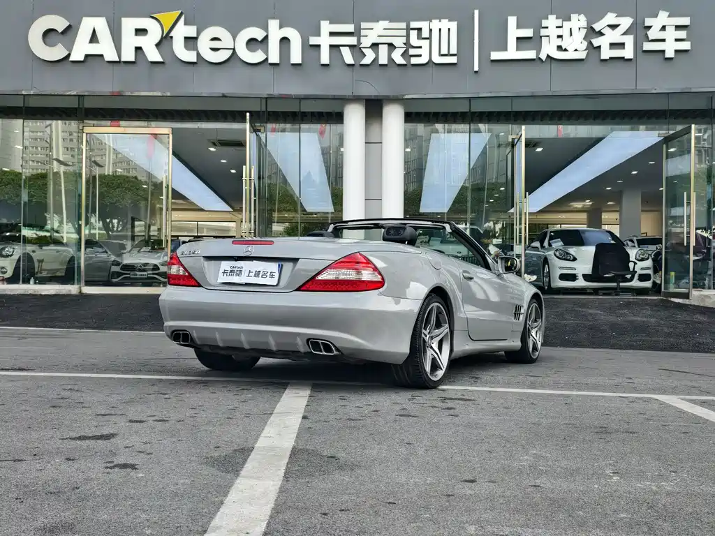 Mercedes-Benz SL-Class — миниатюра 6