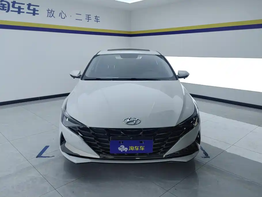 Hyundai Elantra — миниатюра 2