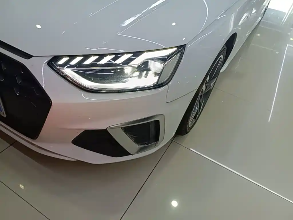 Audi A4L — миниатюра 24