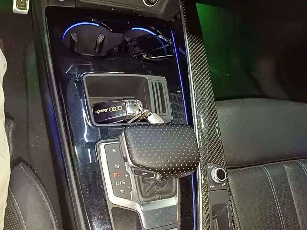 Audi A4L — миниатюра 14