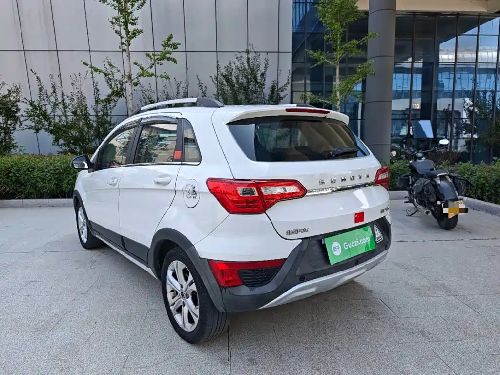 BAIC Senova X25 — миниатюра 5