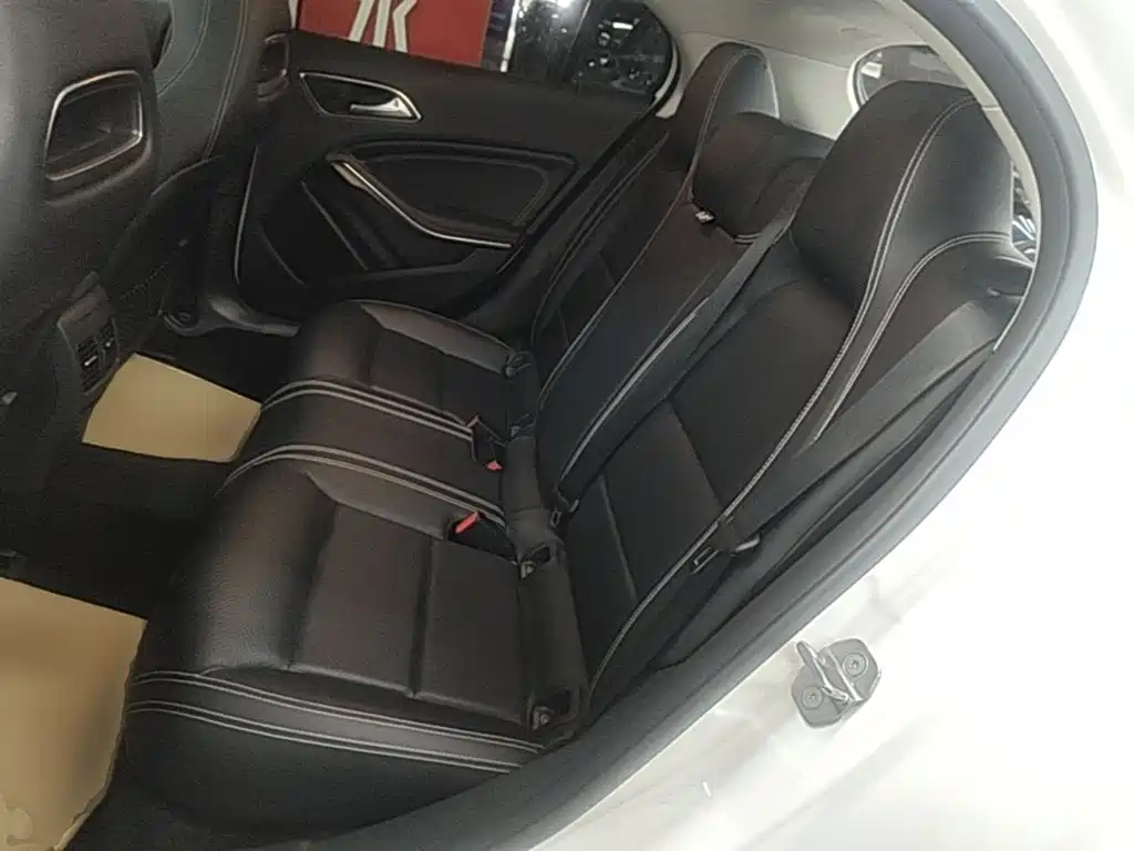 Mercedes-Benz GLA — миниатюра 17