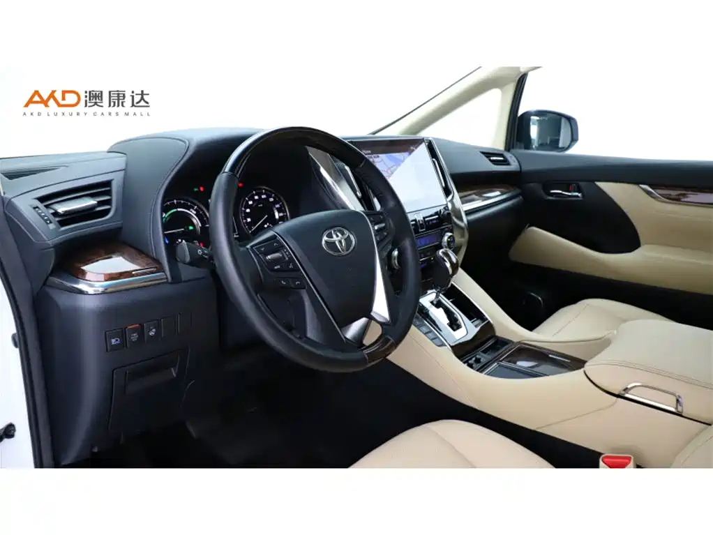 Toyota Alphard — миниатюра 6