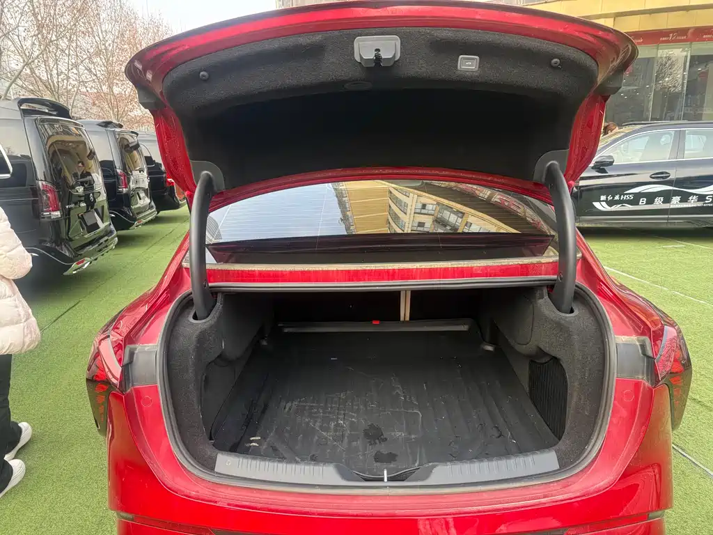 Hongqi HONGQI TIANGONG 05