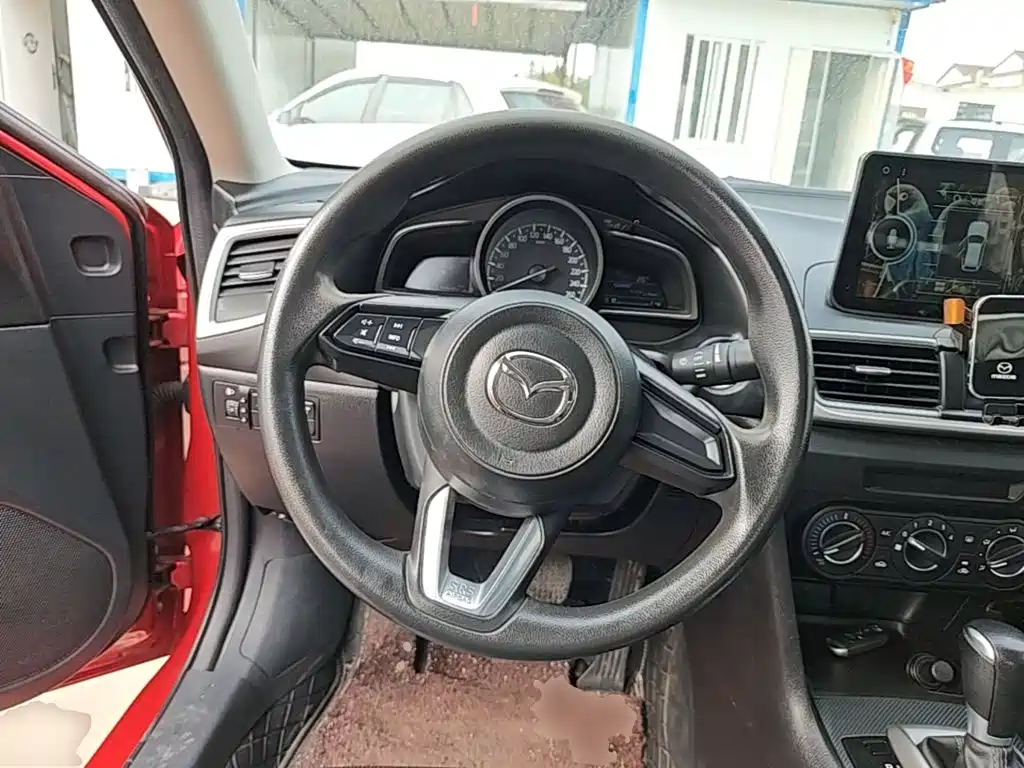 Mazda 3 Axela — миниатюра 11