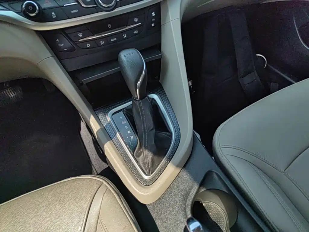 Buick Excelle — миниатюра 14