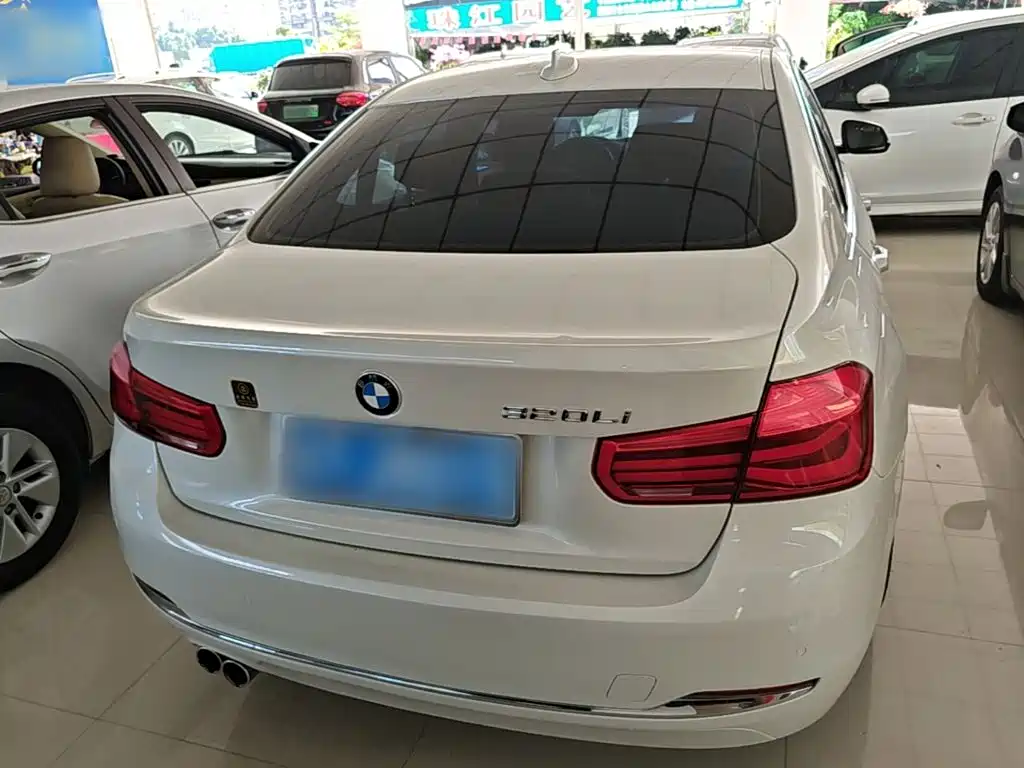 BMW 3 Series — миниатюра 6