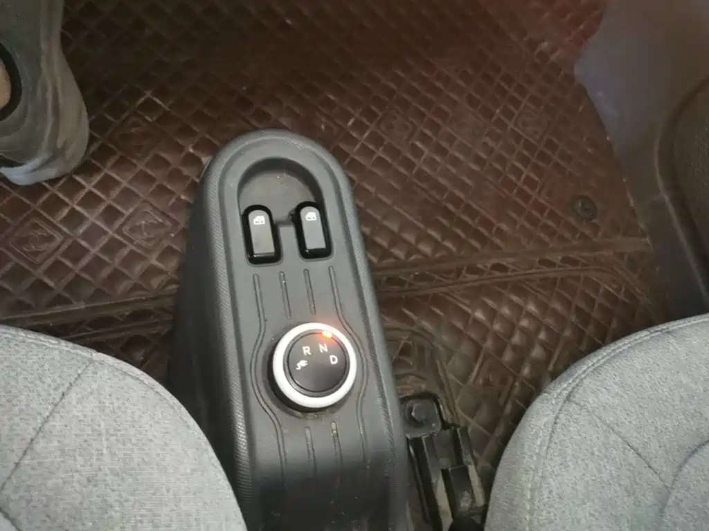 Wuling MINIEV — миниатюра 14
