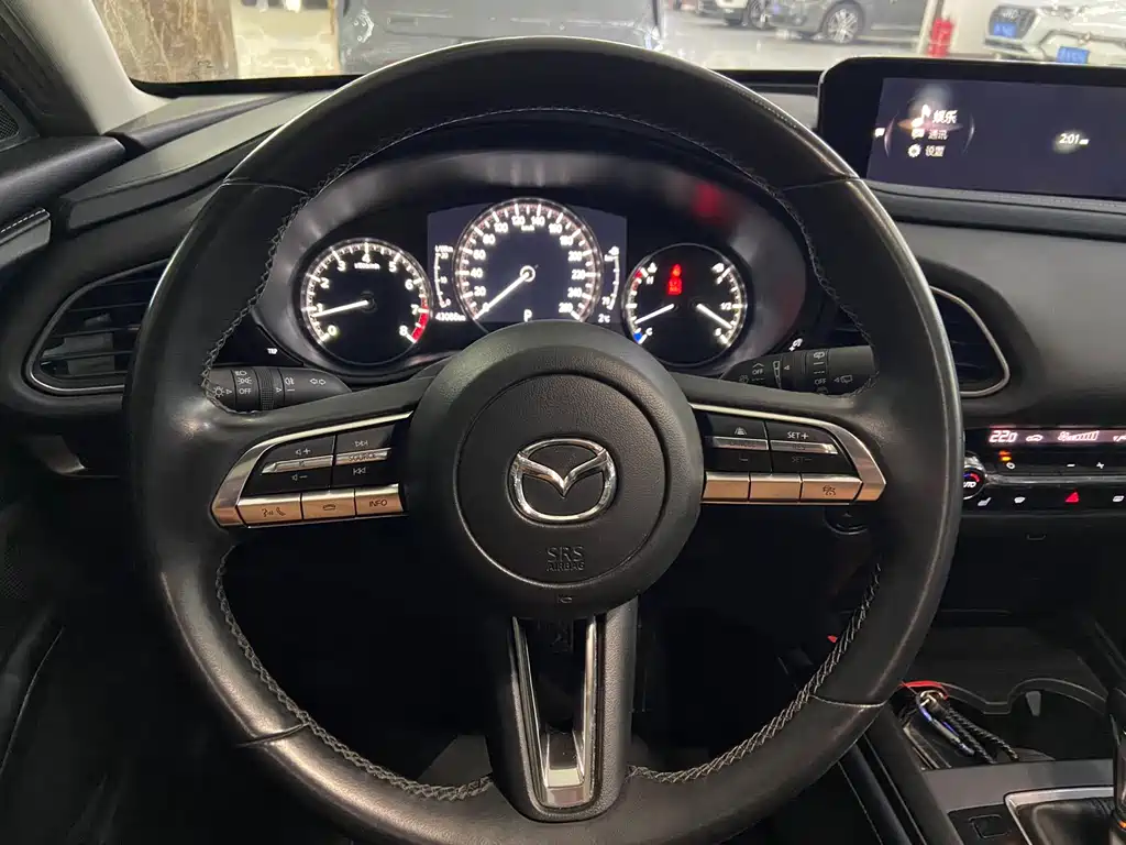 MAZDA CX 30