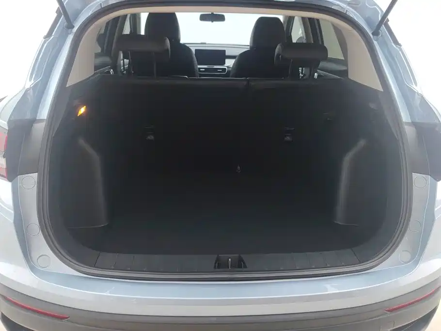 Geely Binyue — миниатюра 4