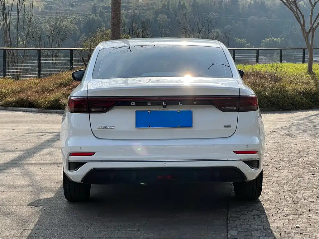 GEELY AUTOMOBILE EMGRAND