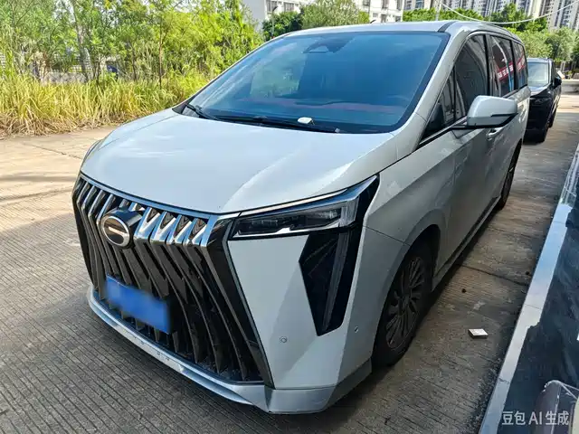 GAC Trumpchi M8