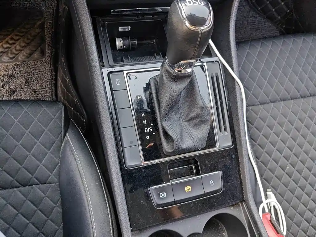 Skoda Superb — миниатюра 15