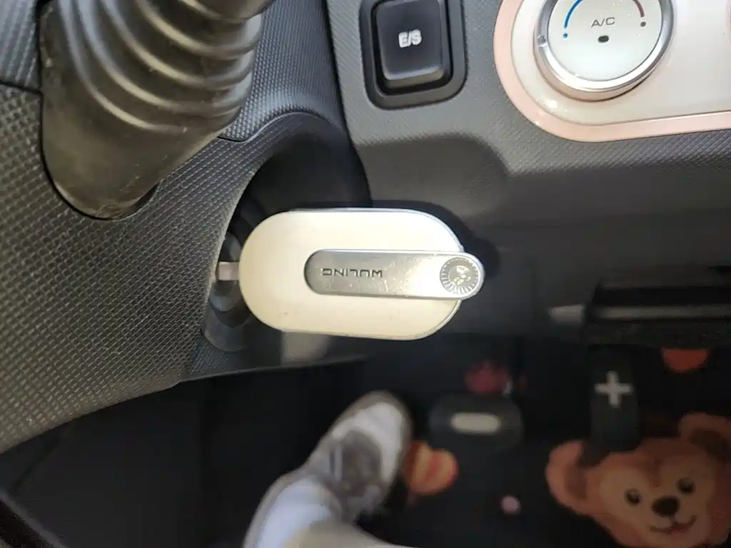 Wuling MINIEV — миниатюра 9
