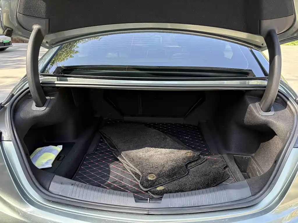 Cadillac CT5 — миниатюра 11