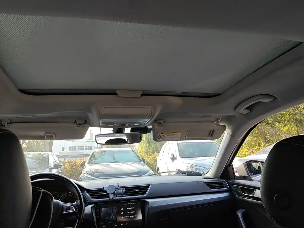 Skoda Superb — миниатюра 19