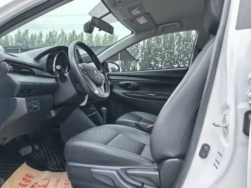 Toyota Yaris L 1.5L CVT Leading PLUS Edition, фото 4