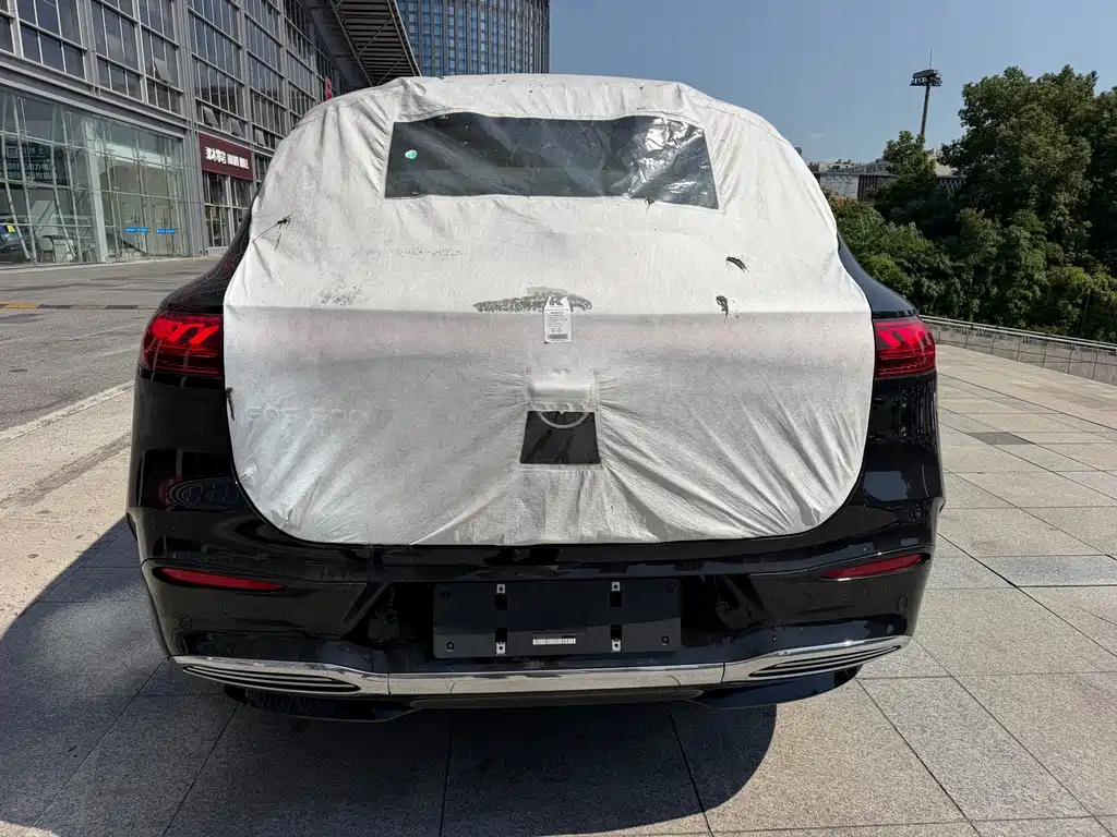 Mercedes-Benz EQS SUV — миниатюра 8