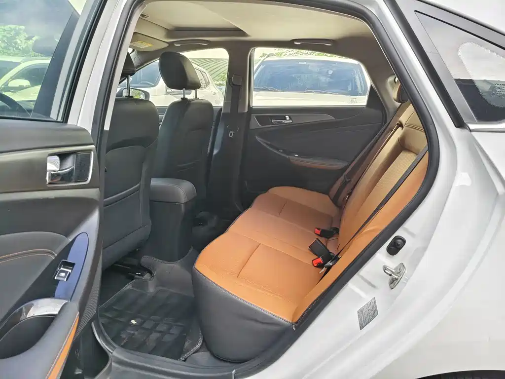 Changan Eado 1.6L GDI Auto Dynamic Fashion Type, фото 6
