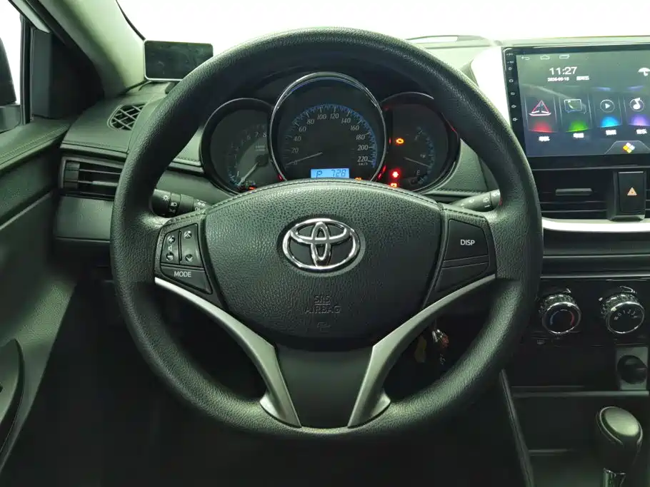 Toyota Yaris L — миниатюра 15