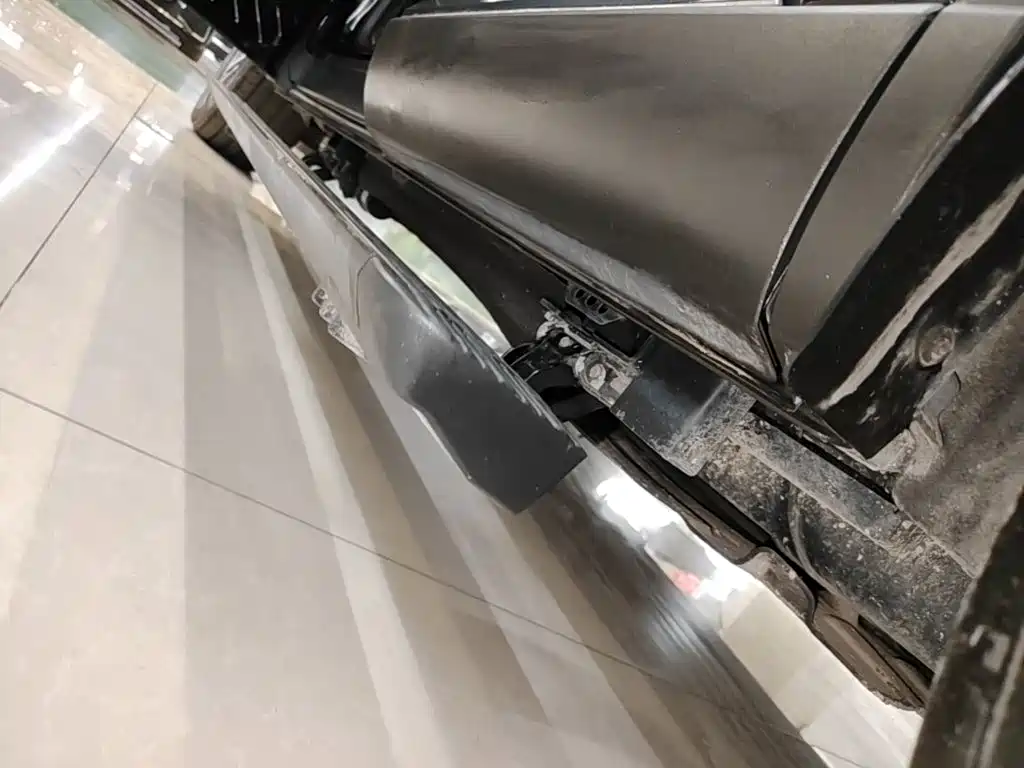 Lincoln Aviator — миниатюра 22
