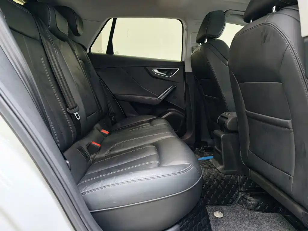 Audi Q2L — миниатюра 10
