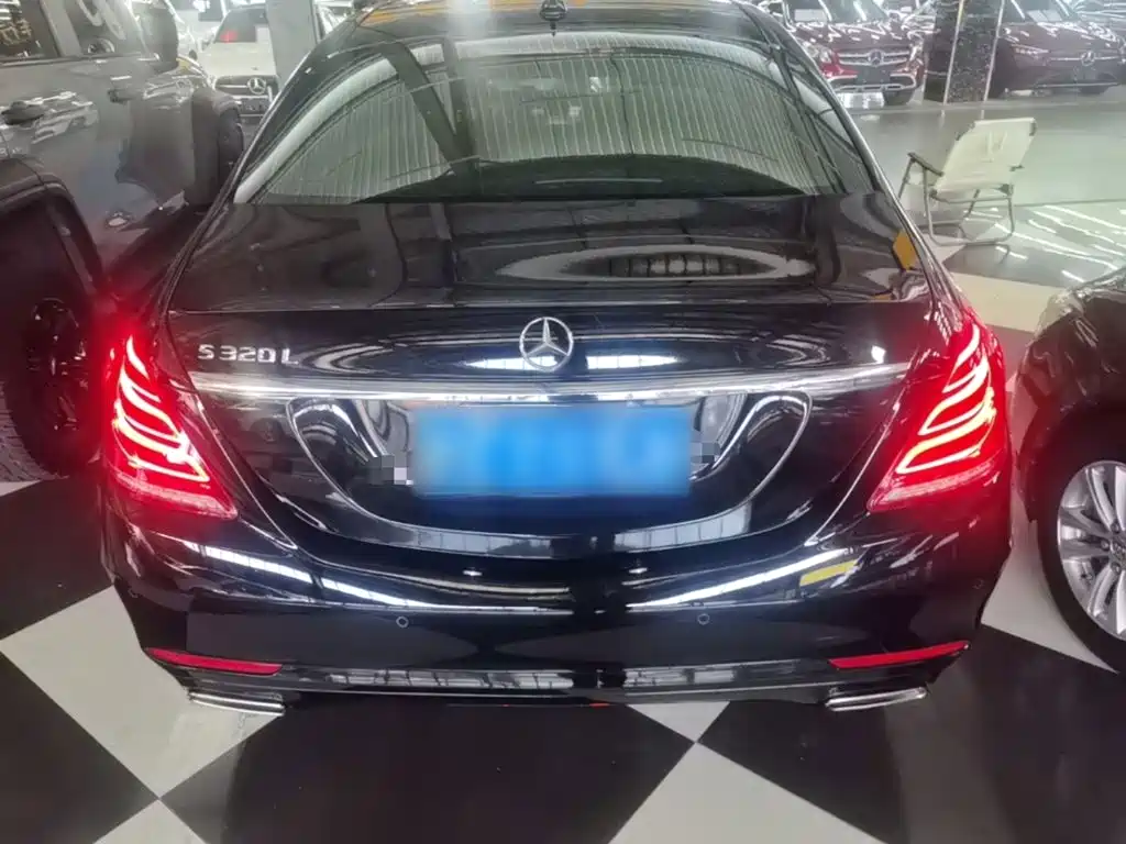 Mercedes-Benz S-Class — миниатюра 6