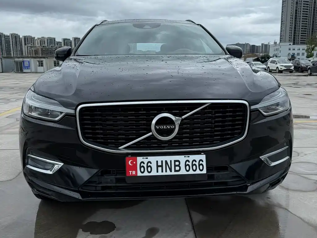 Volvo XC60 T5 4WD Smart Leisure Luxury Edition, фото 2