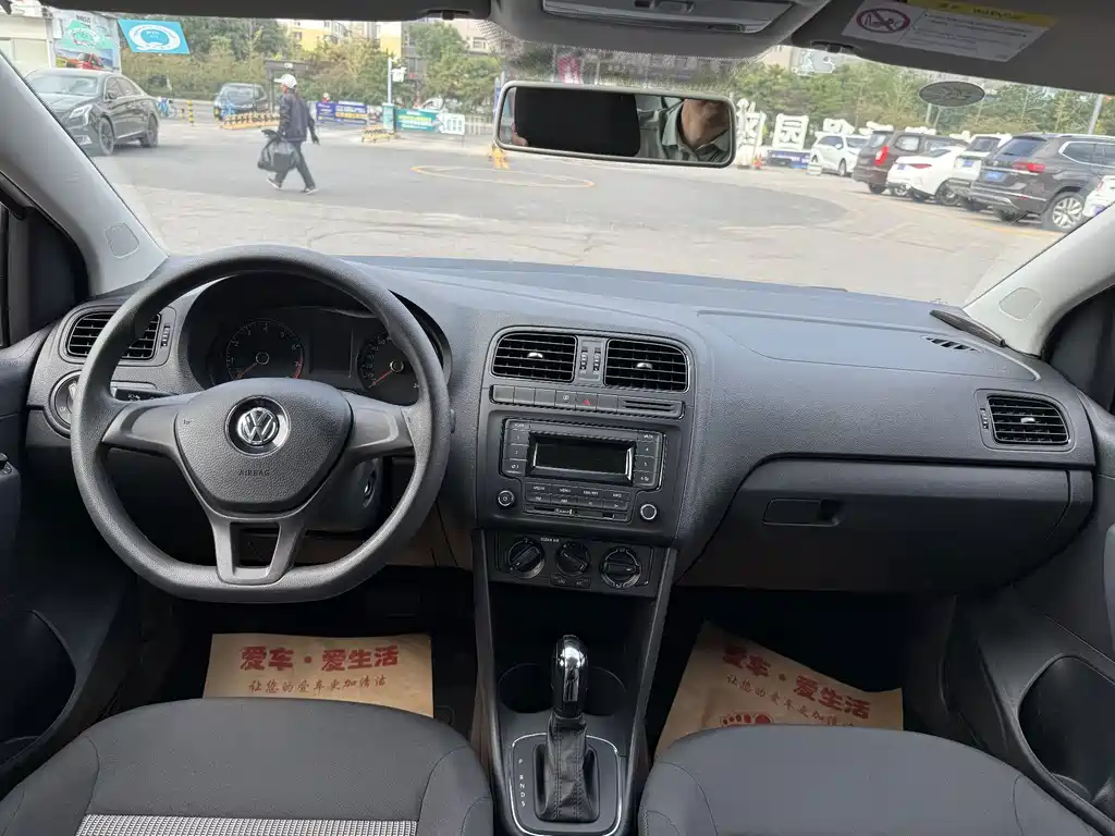 Volkswagen Polo — миниатюра 6