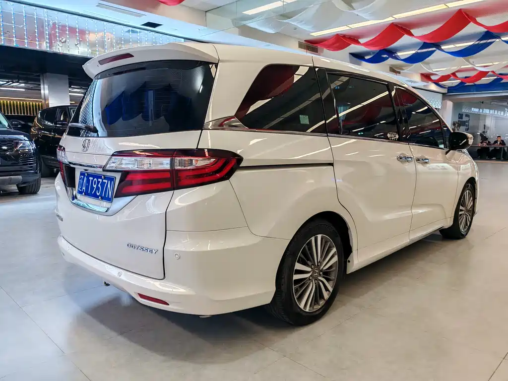 Honda Odyssey — миниатюра 4