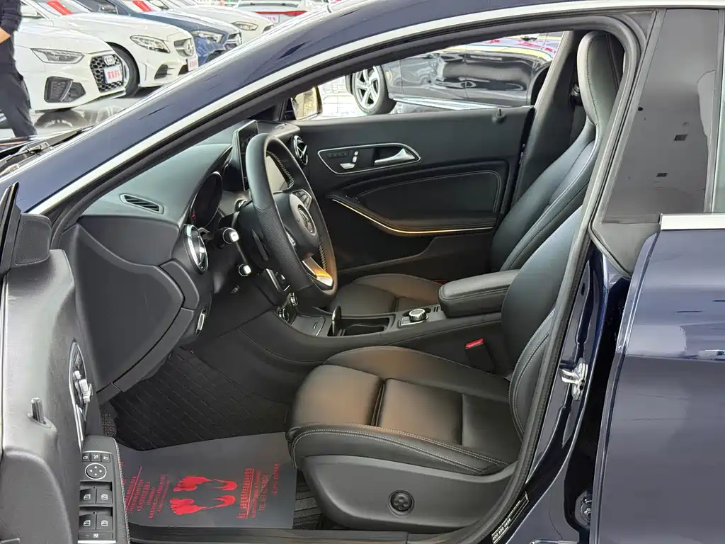 Mercedes-Benz CLA 2018 CLA 200 Fashion