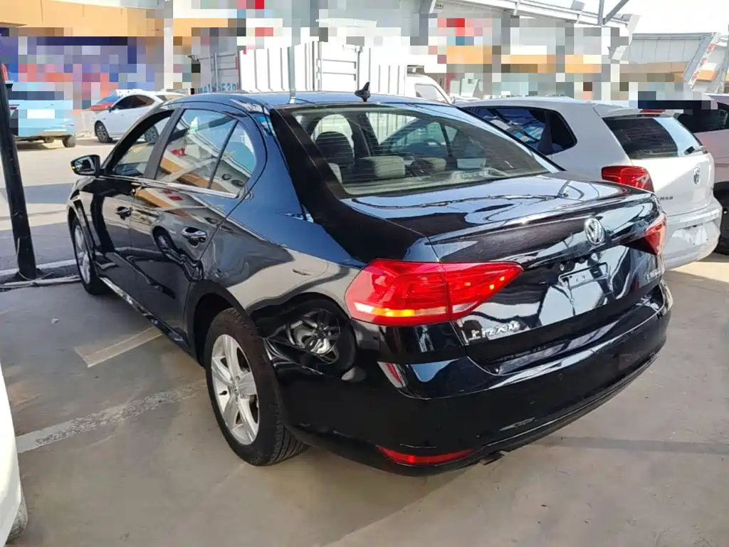 Volkswagen Lavida — миниатюра 5