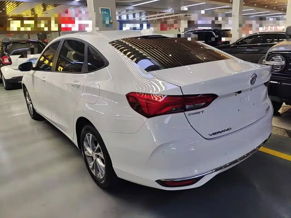 Buick Verano — миниатюра 5