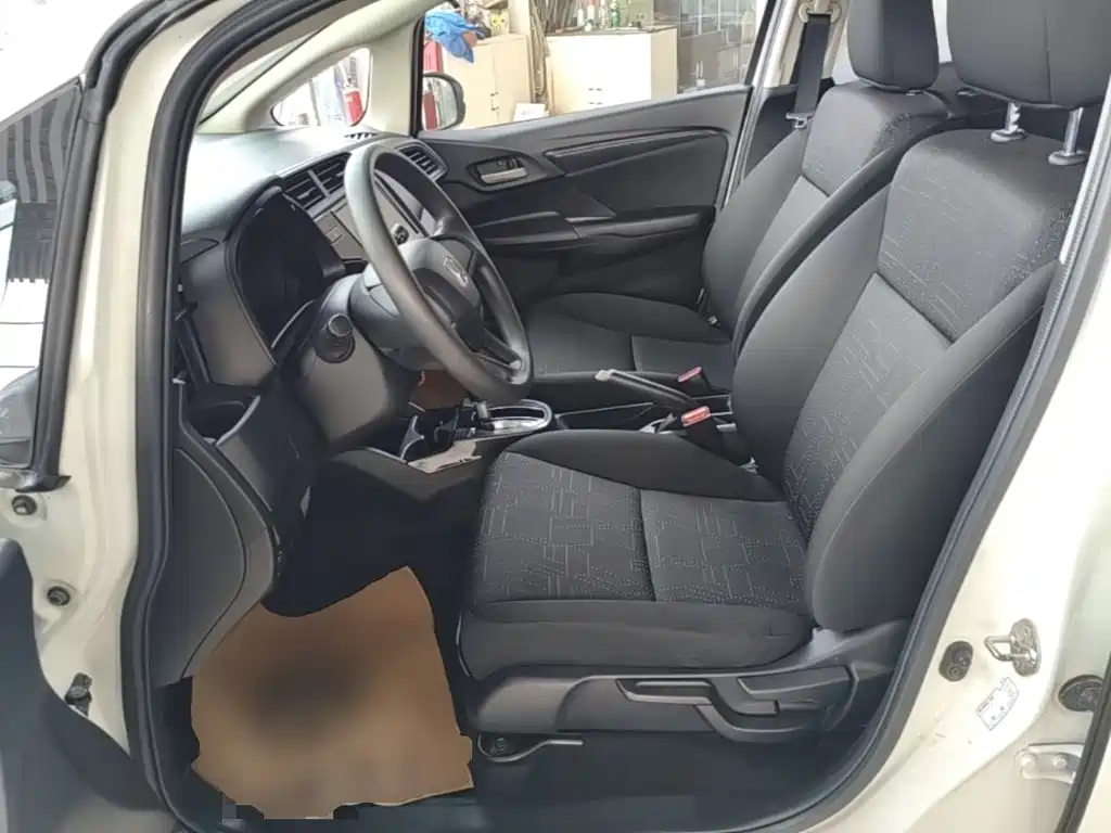 Honda Fit — миниатюра 15