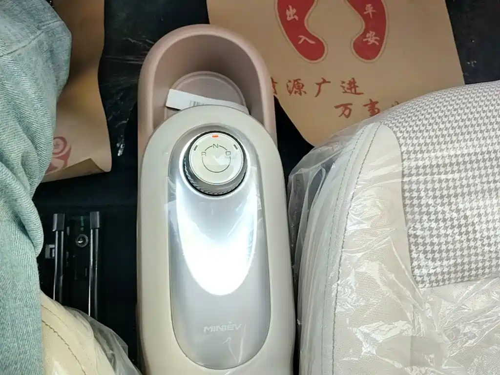 Wuling MINIEV — миниатюра 14