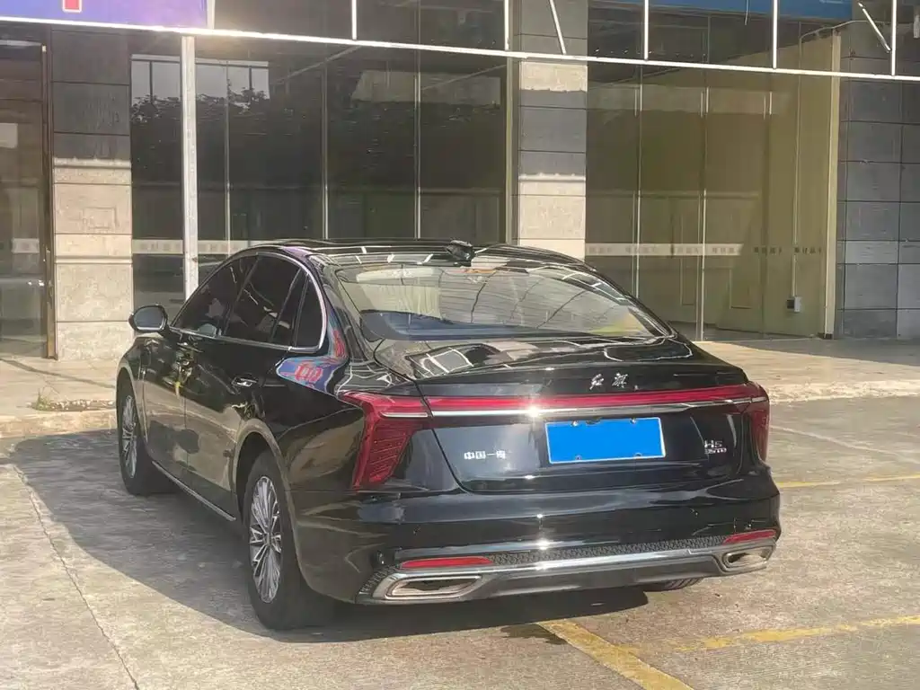 Hongqi Hongqi H5 — миниатюра 13
