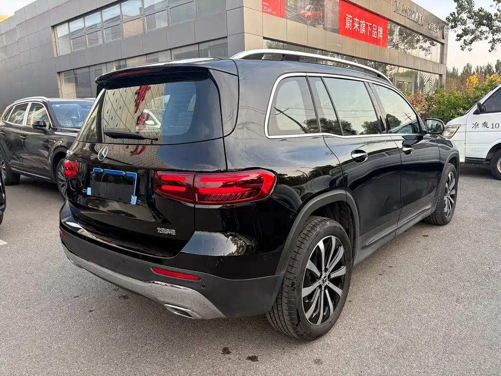 Mercedes-Benz GLB — миниатюра 5