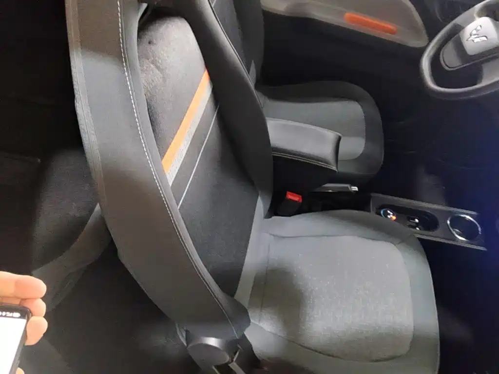 Wuling MINIEV — миниатюра 25
