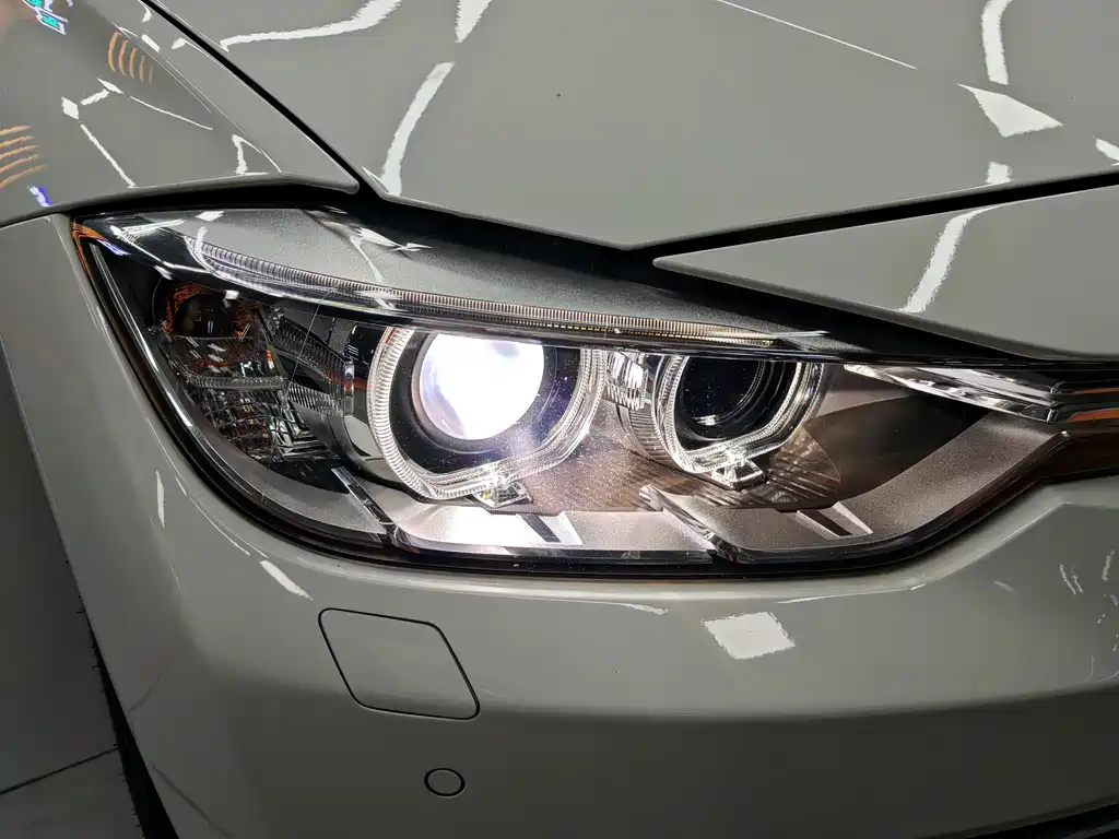 BMW 3 Series — миниатюра 3