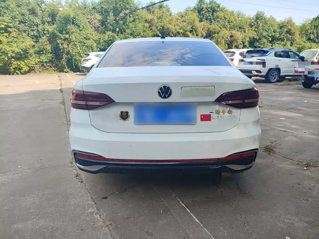 Volkswagen Lavida — миниатюра 6