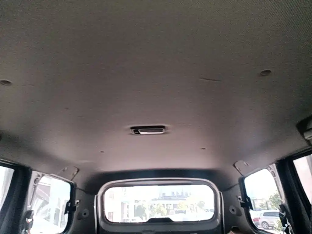Wuling Hongguang — миниатюра 18