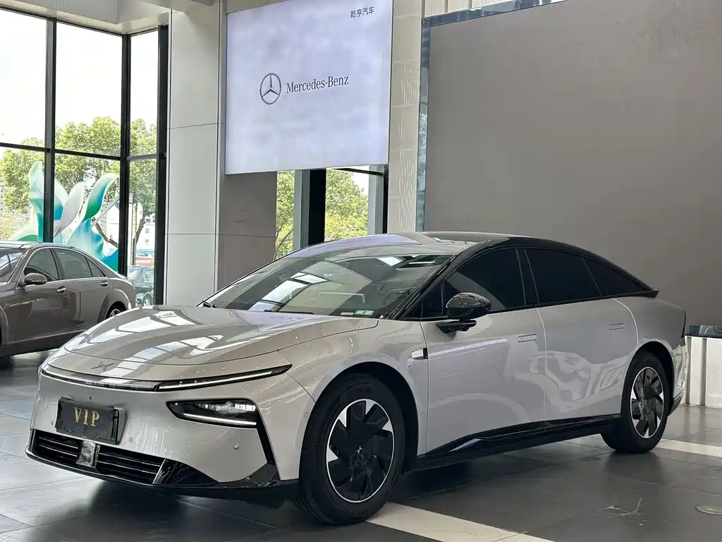 Xpeng P7